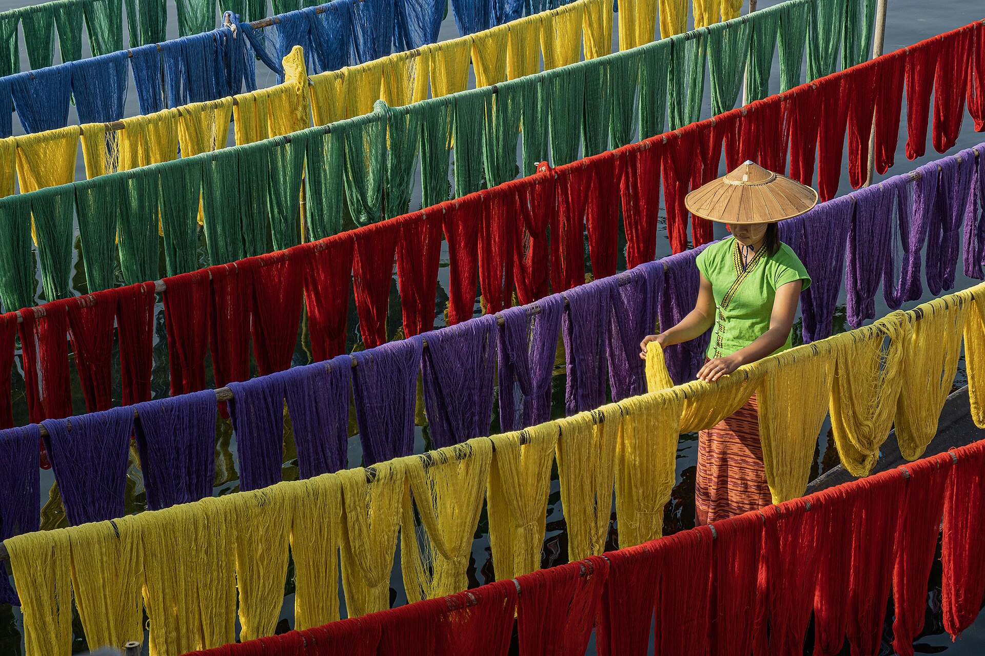 Drying the cottom silk fabric
