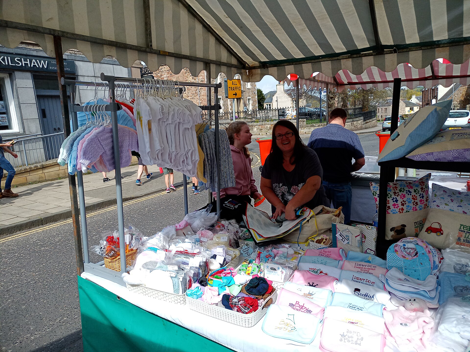 Jedburgh Easter Market 2022 stall and stallholder. This was the first market that was run by Jedburgh Rotary. There were about 40 stalls and